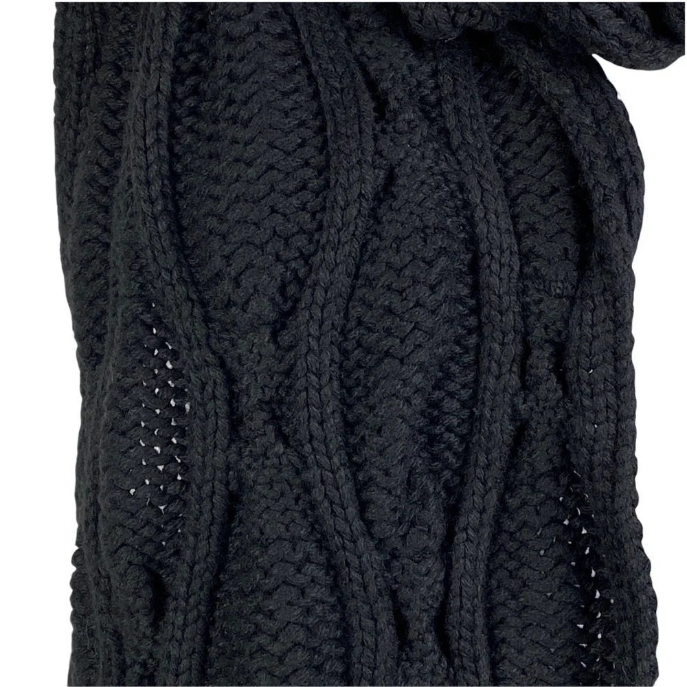 Badgley Mischka Women's‎ Black Hourglass Cable Knit Scarf 15